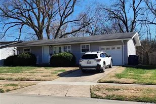 940 Rogers Ln, Florissant, MO 63033 - Photo 4