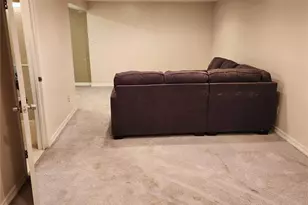 940 Rogers Ln, Florissant, MO 63033 - Photo 28