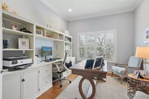 9 Graybridge Dr, Ladue, MO 63124 - Photo 22