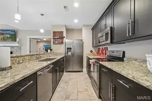 9 Graybridge Dr, Ladue, MO 63124 - Photo 28