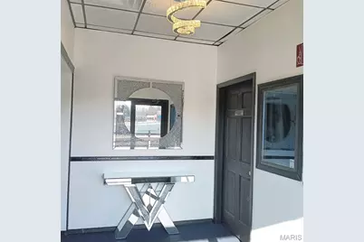 407 Dunn Road, Florissant, MO 63031 - Photo 16