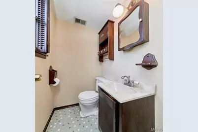 615 Central Parkway, Florissant, MO 63031 - Photo 34