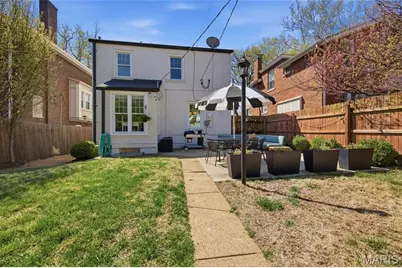 7049 Pershing Avenue, University City, MO 63130 - Photo 42