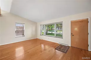 7509 Gannon Ave, University City, MO 63130 - Photo 2