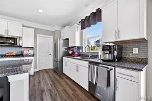 2648 Preston Woods Trail, Lake Saint Louis, MO 63367 - Photo 14