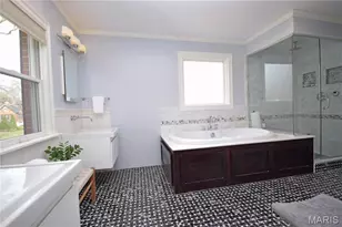 7424 Buckingham Dr, Clayton, MO 63105 - Photo 18