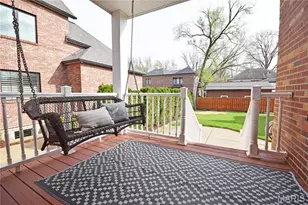 7424 Buckingham Dr, Clayton, MO 63105 - Photo 12