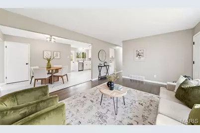 13035 Old Jamestown Road, Black Jack, MO 63033 - Photo 6