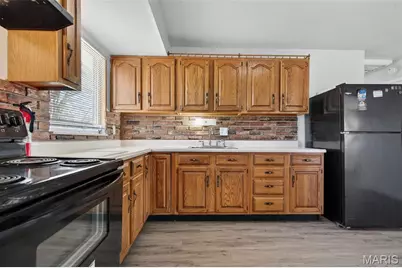 739 Shepley Drive, Saint Louis, MO 63137 - Photo 16