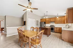 29 Fox Run Dr, Wright City, MO 63390 - Photo 16