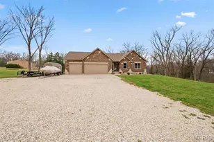 29 Fox Run Dr, Wright City, MO 63390 - Photo 2