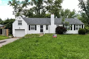1587 Farmview Ave, Saint Louis, MO 63138 - Photo 1