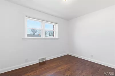 7742 Burr Oak Lane, University City, MO 63130 - Photo 20