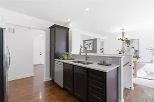 7742 Burr Oak Ln, University City, MO 63130 - Photo 6