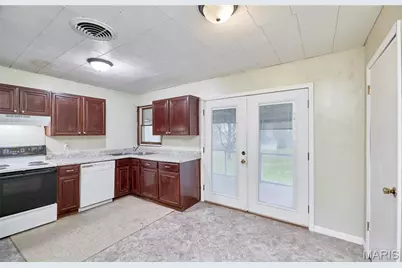 120 Highview Drive, Ballwin, MO 63011 - Photo 14