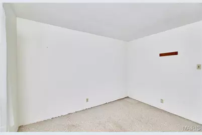 120 Highview Drive, Ballwin, MO 63011 - Photo 36