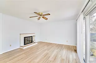 815 Montmartre Ct, Saint Louis, MO 63141 - Photo 10