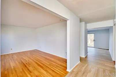 815 Montmartre Court, Saint Louis, MO 63141 - Photo 4