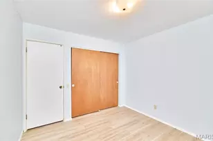 815 Montmartre Ct, Saint Louis, MO 63141 - Photo 32