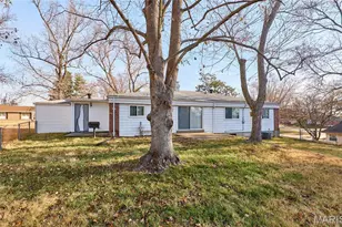 815 Montmartre Ct, Saint Louis, MO 63141 - Photo 40