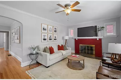 7055 Dartmouth Avenue, University City, MO 63130 - Photo 2