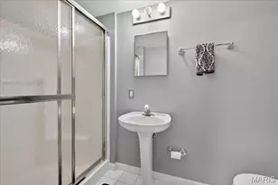 1217 Dorne Dr, Ballwin, MO 63021 - Photo 34