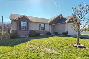 46 Stone Bridge Dr, Moscow Mills, MO 63362 - Photo 2