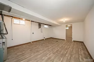 1350 Ensenada Dr, Saint Louis, MO 63031 - Photo 32