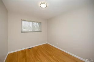 1350 Ensenada Dr, Saint Louis, MO 63031 - Photo 12