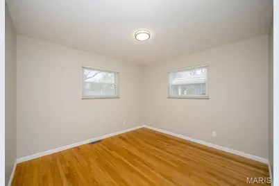 1350 Ensenada Drive, Saint Louis, MO 63031 - Photo 14