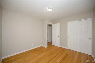 1350 Ensenada Dr, Saint Louis, MO 63031 - Photo 18