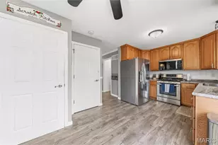 8 Westglen Ct, Saint Peters, MO 63376 - Photo 14