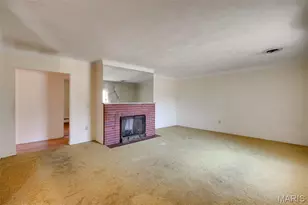 2 Gimlin Pl, Spanish Lake, MO 63138 - Photo 8