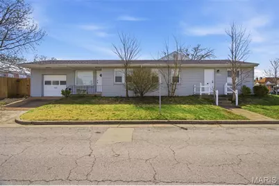 5424 Marquette Avenue, Saint Louis, MO 63139 - Photo 1