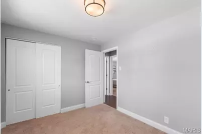21 Graeler Drive, Saint Louis, MO 63146 - Photo 18
