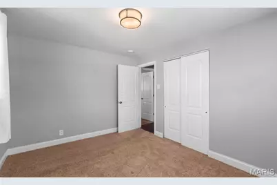 21 Graeler Drive, Saint Louis, MO 63146 - Photo 20