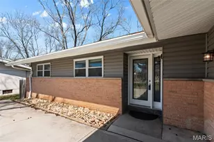 21 Graeler Dr, Saint Louis, MO 63146 - Photo 4