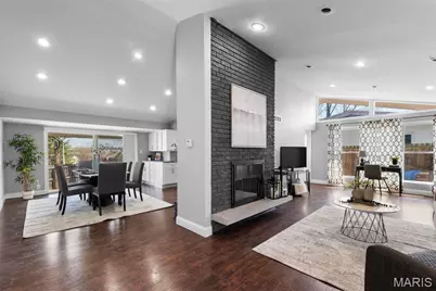 21 Graeler Drive, Saint Louis, MO 63146 - Photo 6