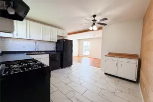 2243 Bolton St, Saint Charles, MO 63301 - Photo 10