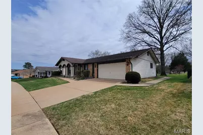 3568 Queens Hill Drive, Oakville, MO 63129 - Photo 2