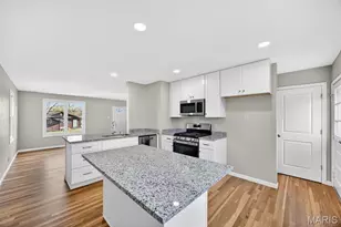 2643 Bonniebrook Dr, Maryland Heights, MO 63043 - Photo 10