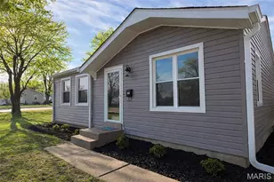 2643 Bonniebrook Dr, Maryland Heights, MO 63043 - Photo 34