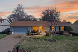 55 Constellation Hill, Saint Peters, MO 63376 - Photo 2