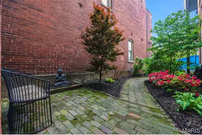 1906 Wyoming Street, Saint Louis, MO 63118 - Photo 26