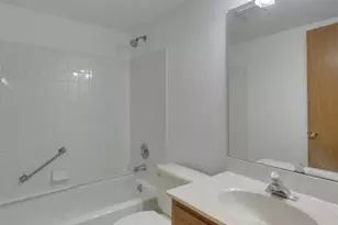 35 Berview Cir, Saint Louis, MO 63129 - Photo 14