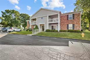 35 Berview Cir, Saint Louis, MO 63129 - Photo 2