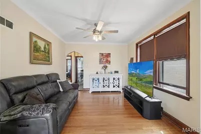 5622 Pernod Avenue, Saint Louis, MO 63139 - Photo 10