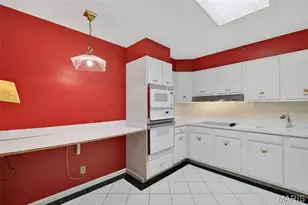 801 S Skinker Blvd, Saint Louis, MO 63105 - Photo 14