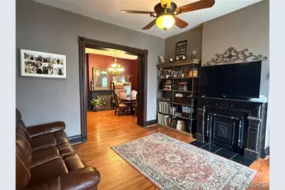 918 Center Street, Hannibal, MO 63401 - Photo 2
