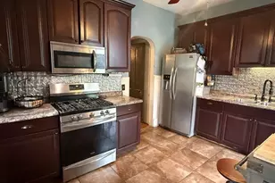 918 Center St, Hannibal, MO 63401 - Photo 14